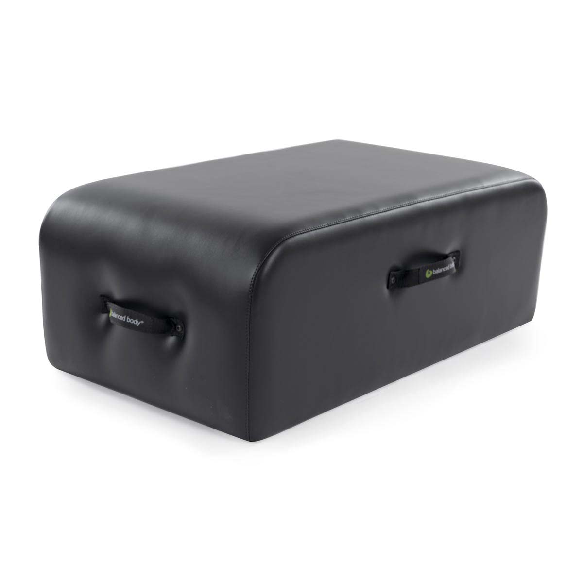<strong>Sitting Box Contour</strong><br>
<br>
<p><strong>A terra o sul carrello del Reformer, amplia il repertorio Pilates. </strong></p>
<p>
Il Contour Sitting Box, grazie agli angoli arrotondati, offre un comfort superiore senza fastidi al cliente. Design a 3 maniglie per un facile trasporto. Realizzato in legno, imbottito e rivestito in similpelle di colore nero. Footstrap inclusa. Si adatta a tutti i Reformer Balanced Body.
</p>