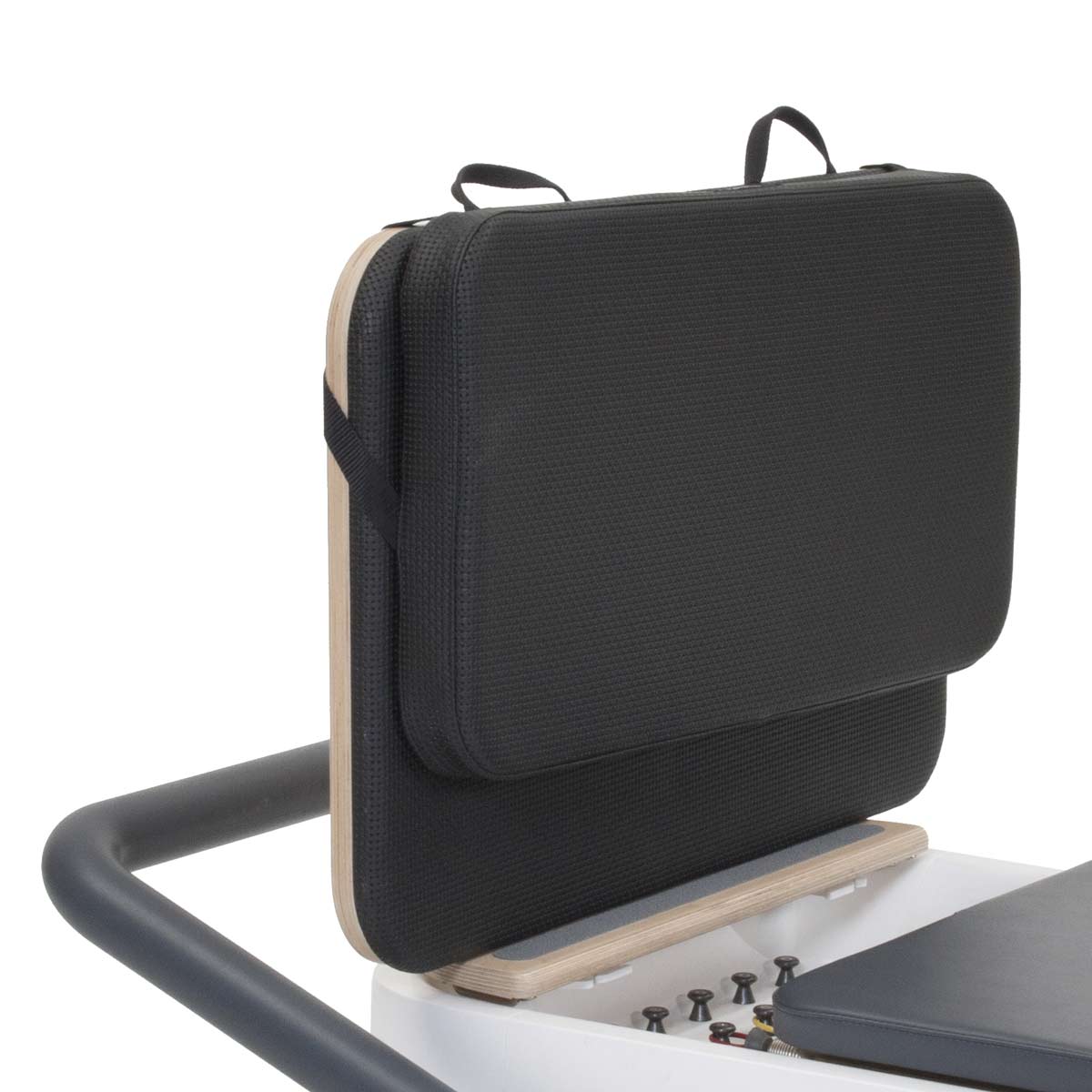 <strong>Cardio Cloud</strong><br>
<br>
<p><strong>Una superficie più morbida per la tua Jumpboard.</strong></p>
<p>
Ideale per chi ha problemi alle caviglie, alle ginocchia o all'anca. Favorisce le articolazioni del piede più sensibile, mentre l'imbottitura in schiuma assicura una migliore biomeccanica del salto.
</p>