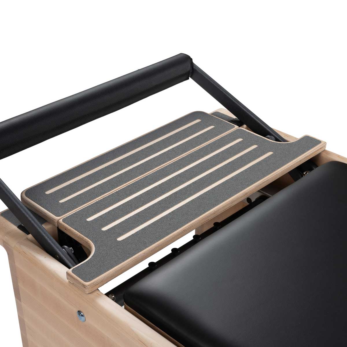 <strong>Standing Platform Extender</strong><br>
<br>
<p><strong>Una superficie più grande per una maggiore funzionalità.</strong></p>
<p>
Facile da installare (e rimuovere), offre una superficie doppia per esercizi in piedi, in ginocchio e supini, migliorando stabilità e funzionalità e permettendo una gamma più ampia di esercizi.
</p>